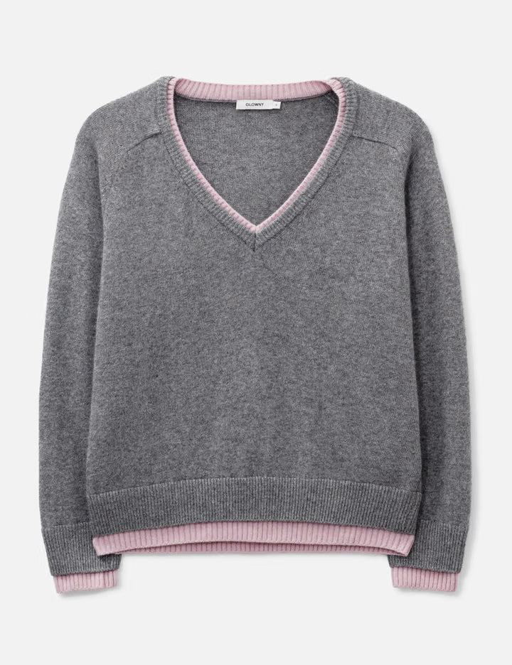 Raccoon Hazy Layered V-Neck Knit