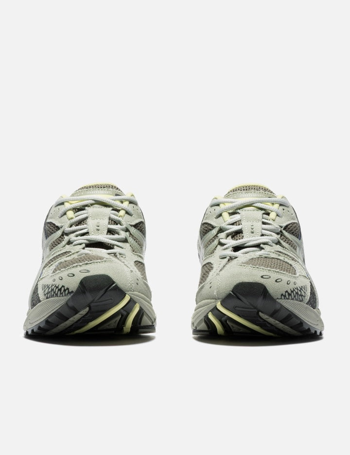 18 East x Gel-Nimbus 10.1