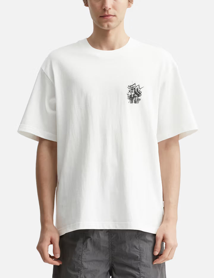 Queenhead Statue Short Sleeves T-Shirt
