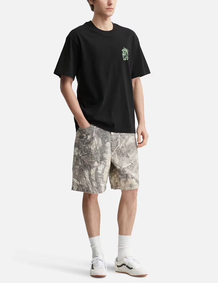 Queenhead Statue Short Sleeves T-Shirt