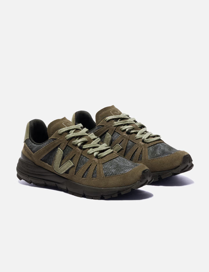VEJA X Pleasures Salar Alveomesh