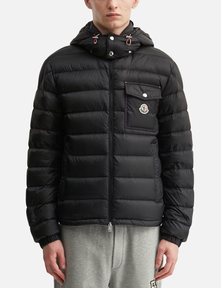 Verith Hooded Short Down Jacket