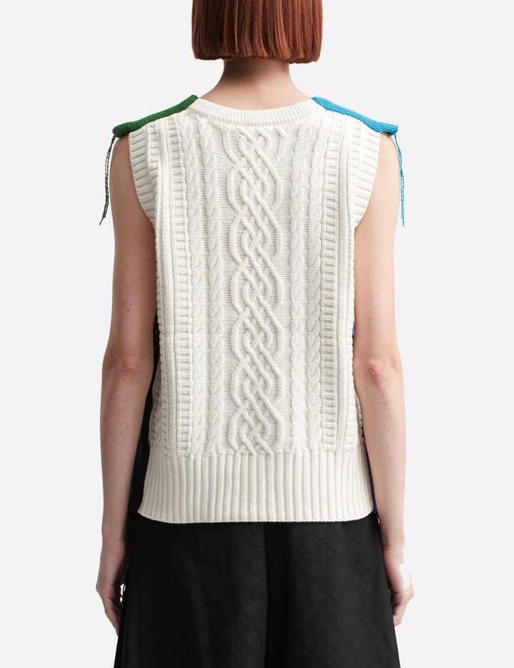 PATCH CABLE KNIT VEST