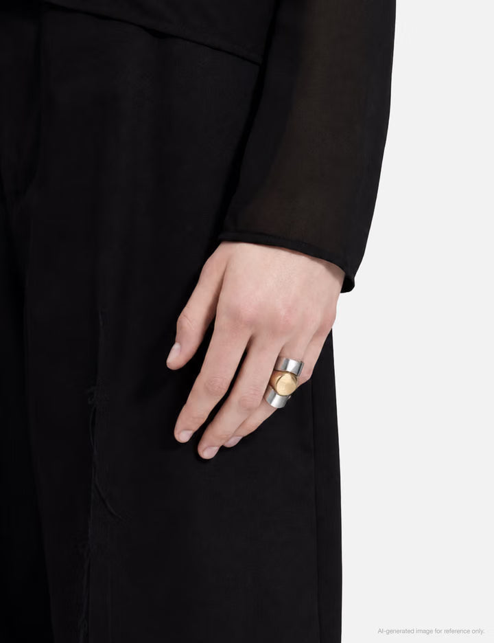 Vitrine Signet Ring