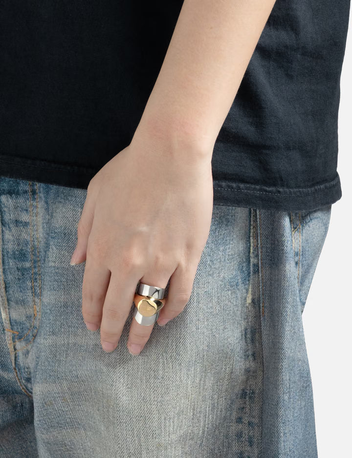 Vitrine Signet Ring