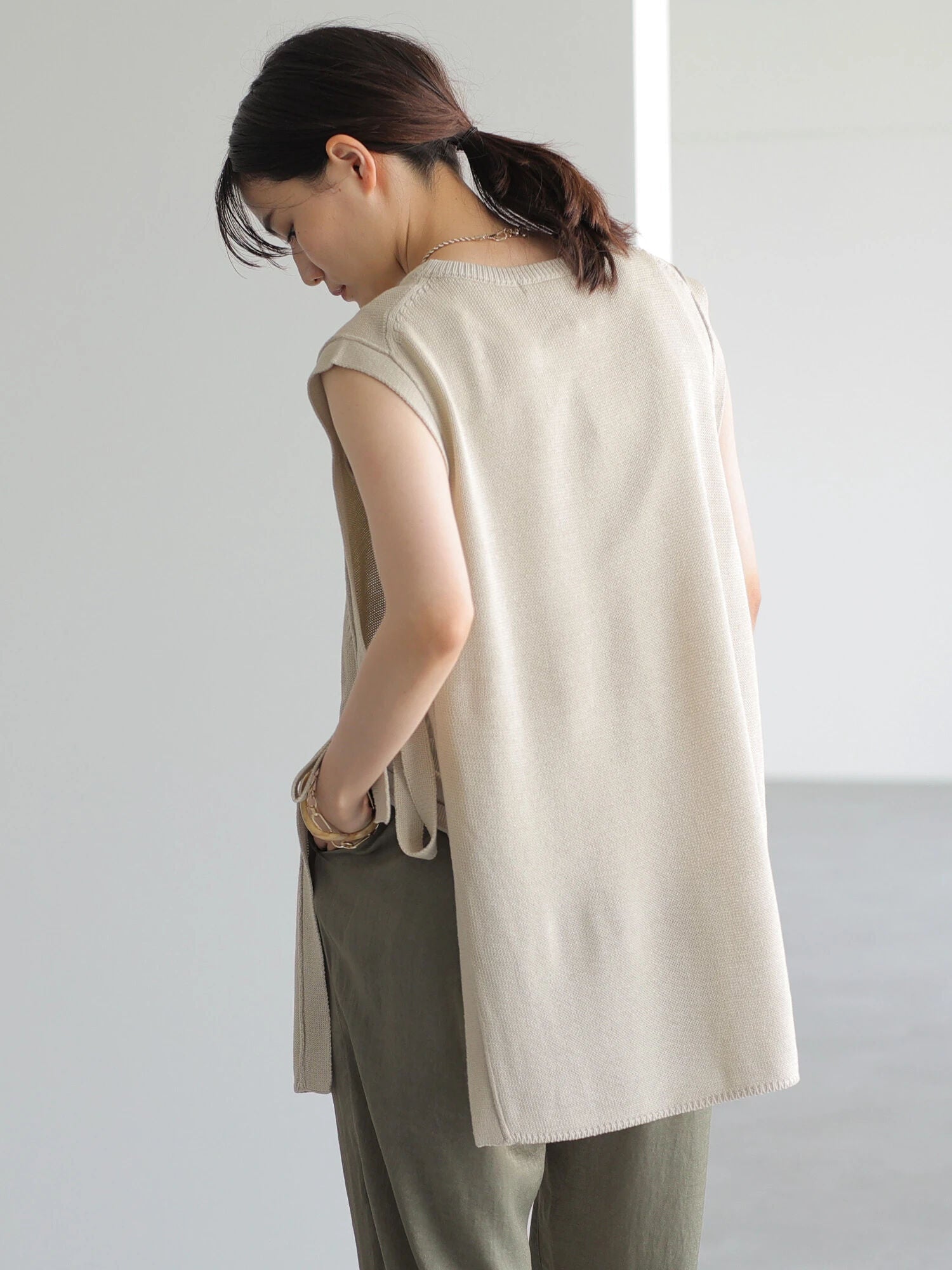 Ryoko Side Ribbon Knit Vest