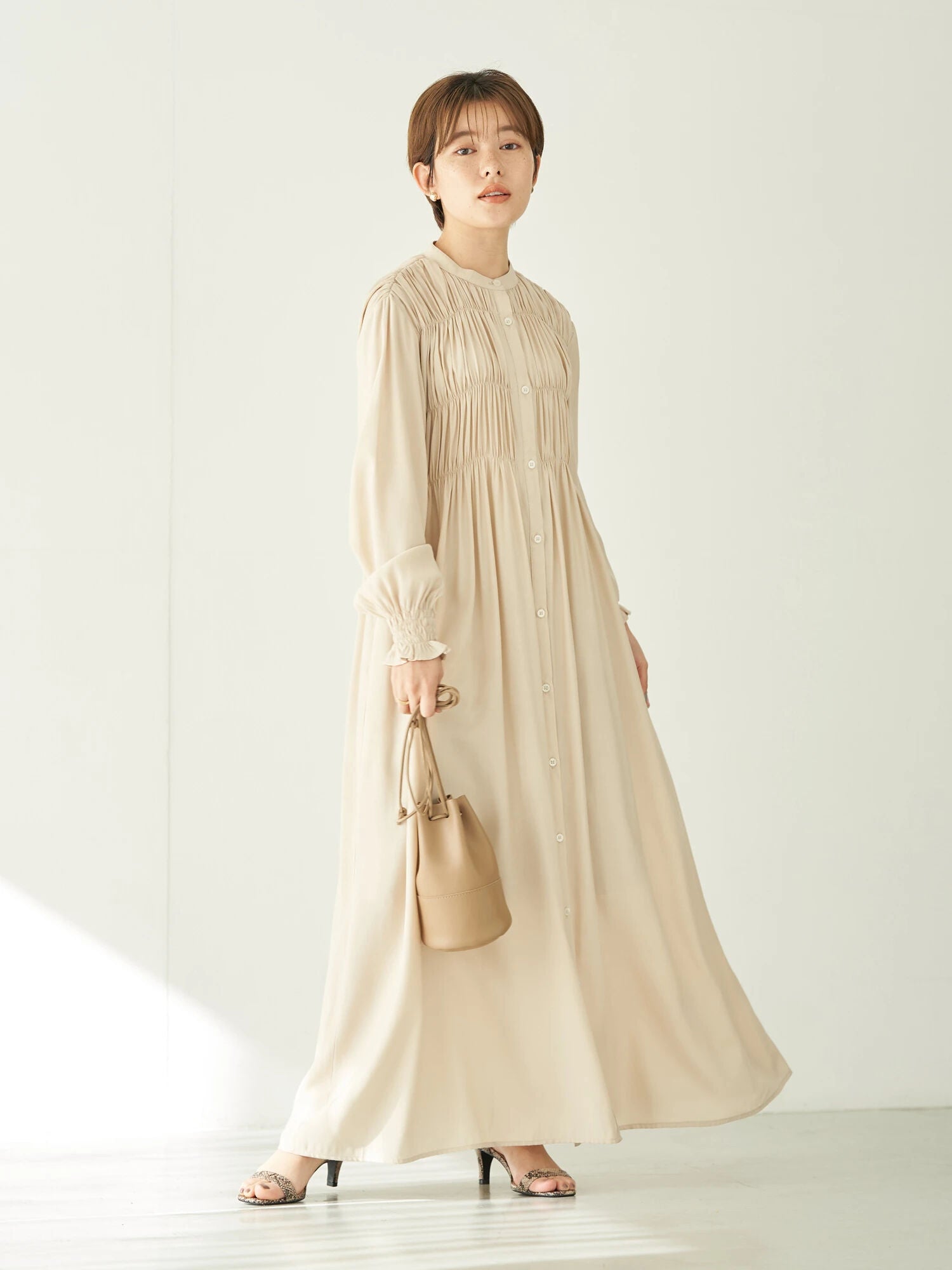 Kiru Plain Shirring Gather Dress