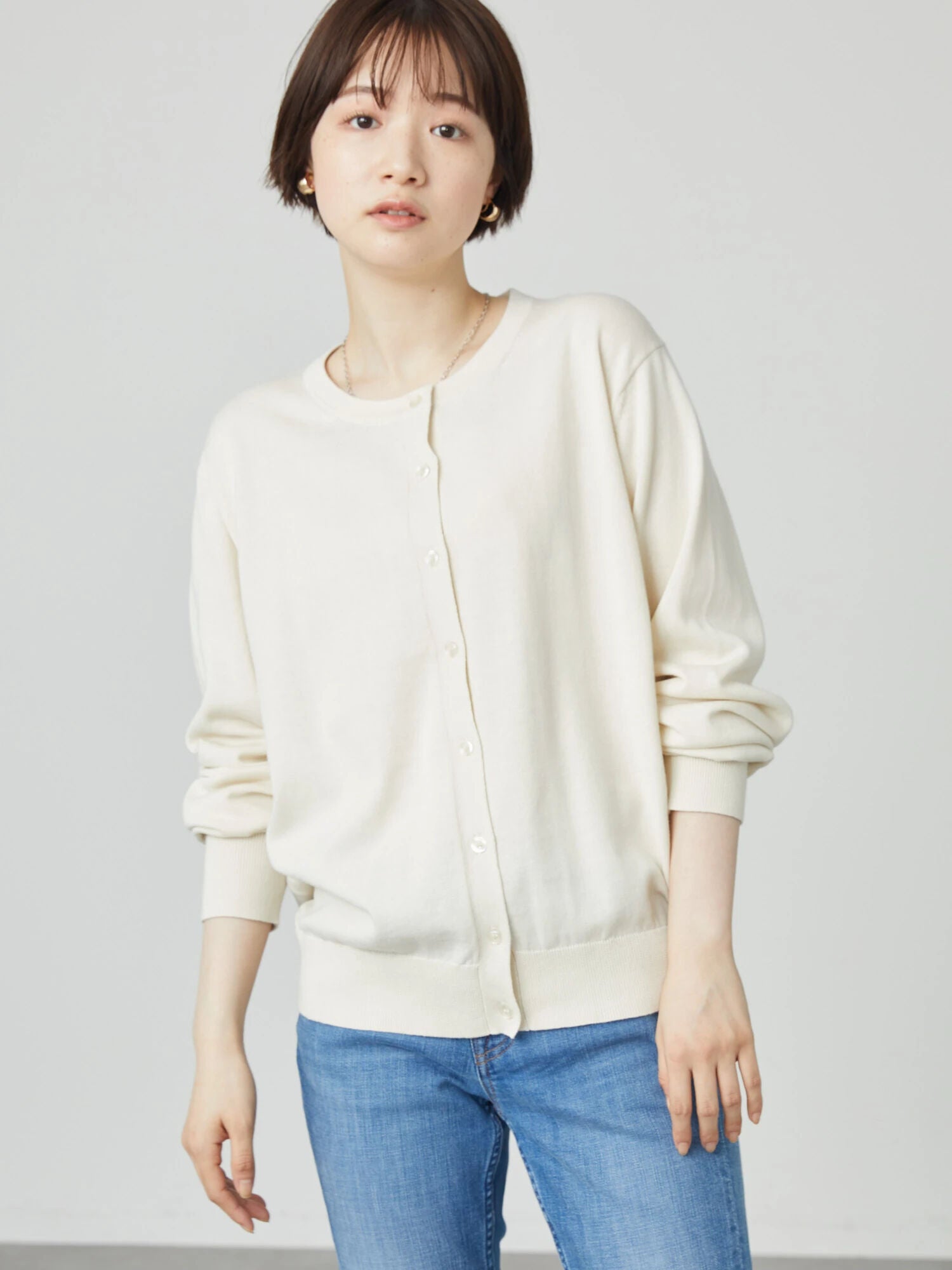 Tevy Crew Neck Knit Cardigan