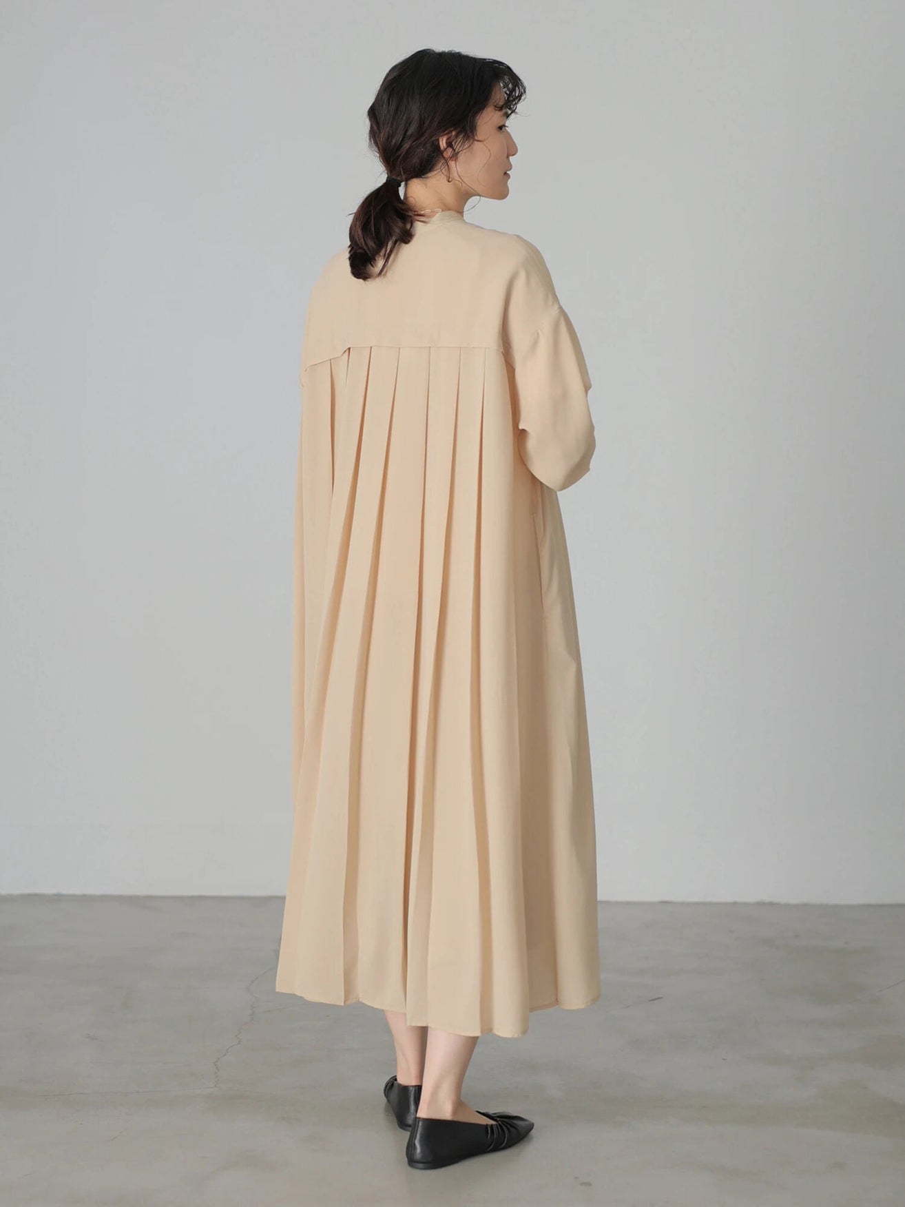 Rere Back Pleated Dress
