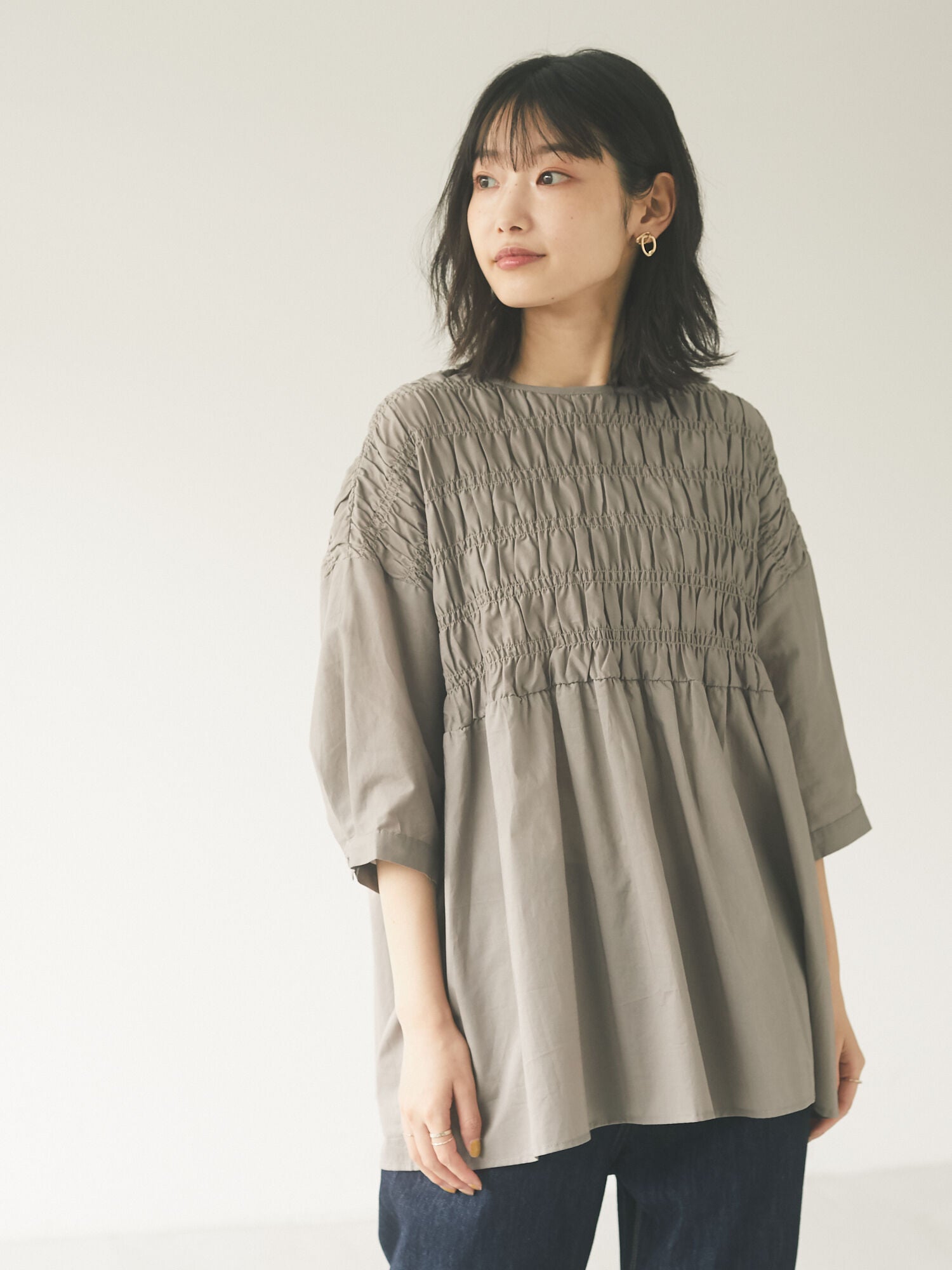 Natasha Yarn Short Sleeves Blouse