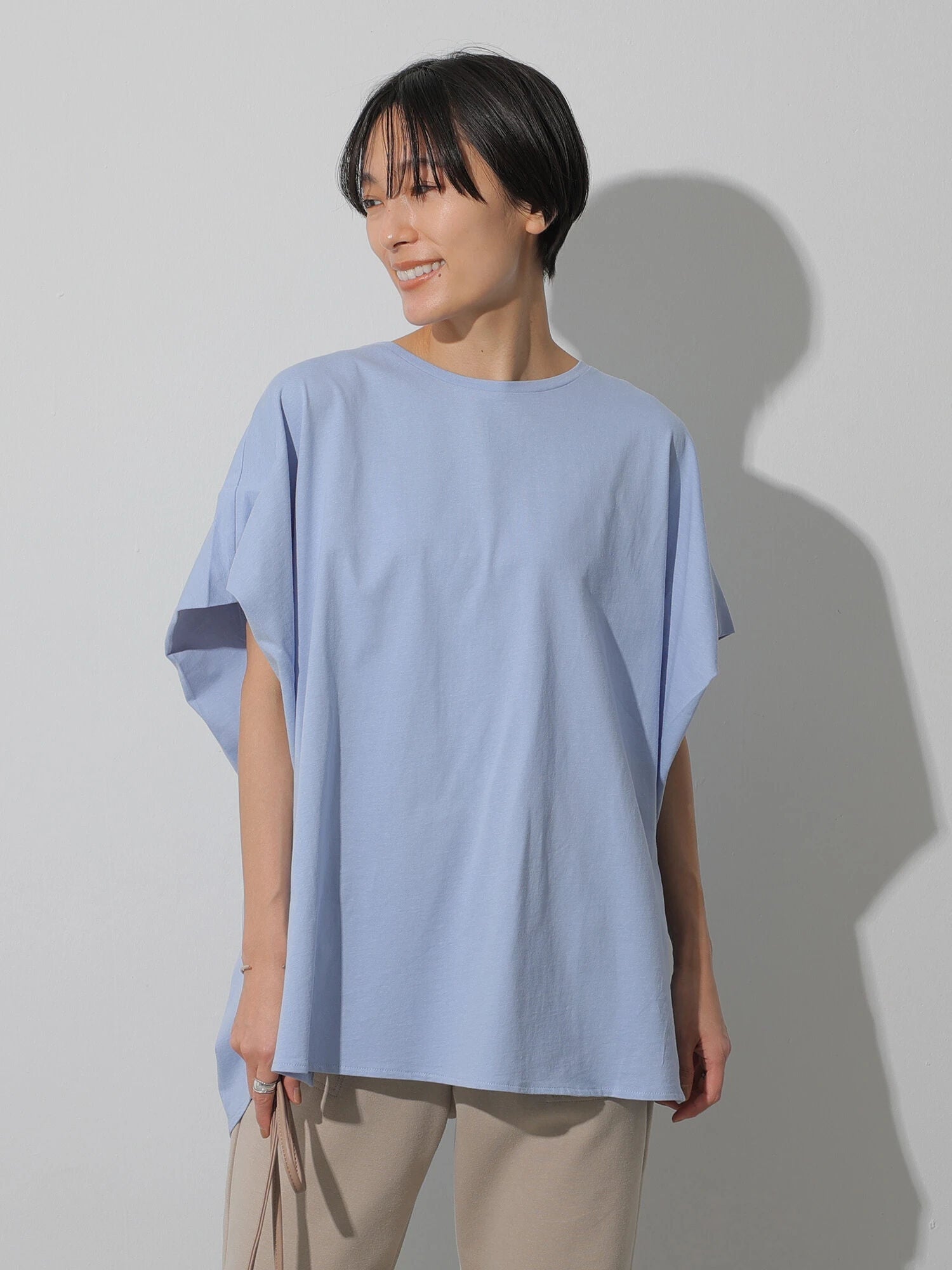 Ellen Wide Short Sleeves Blouse