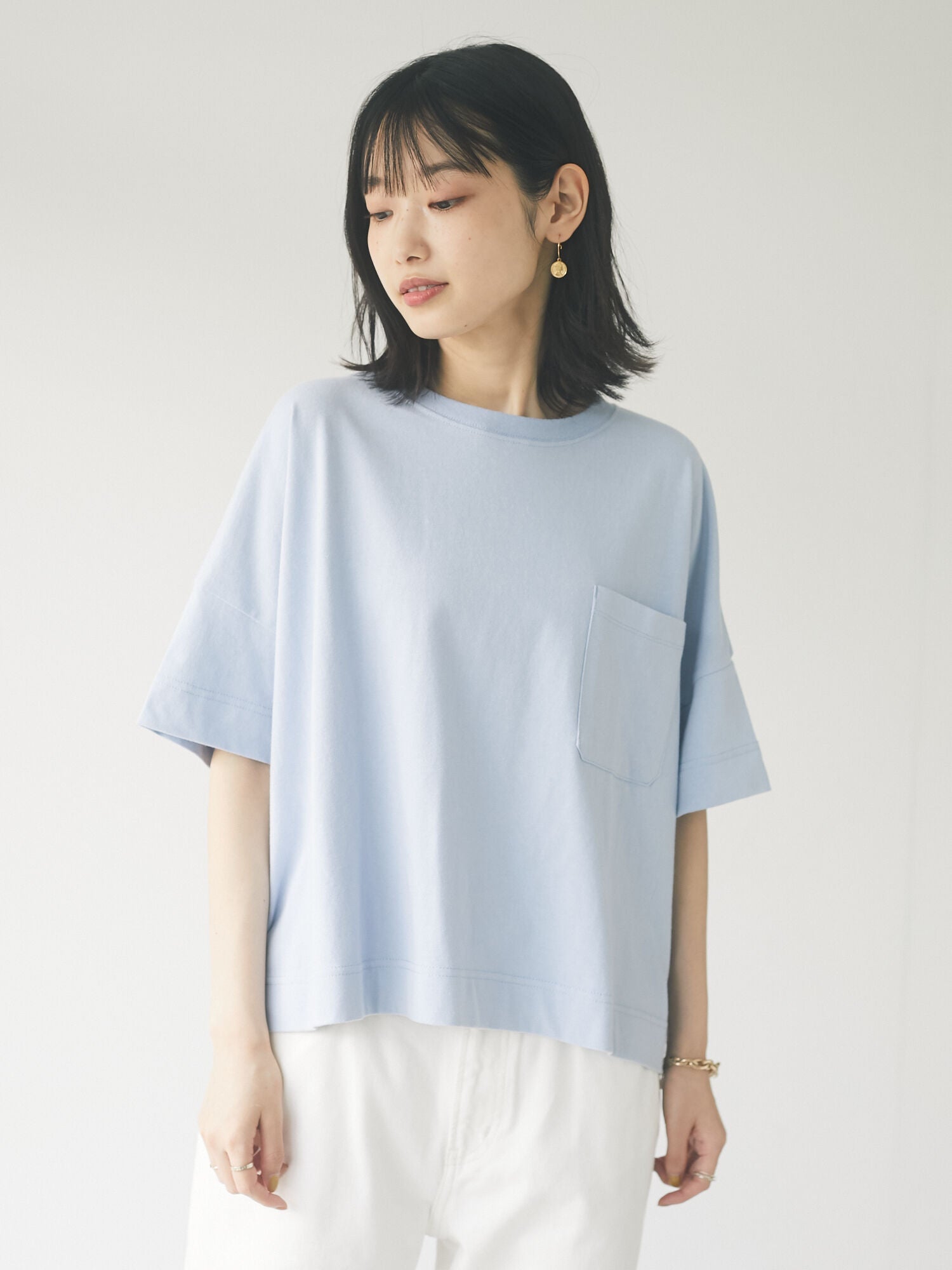 Nina Drop Shoulder Pocket T-shirt