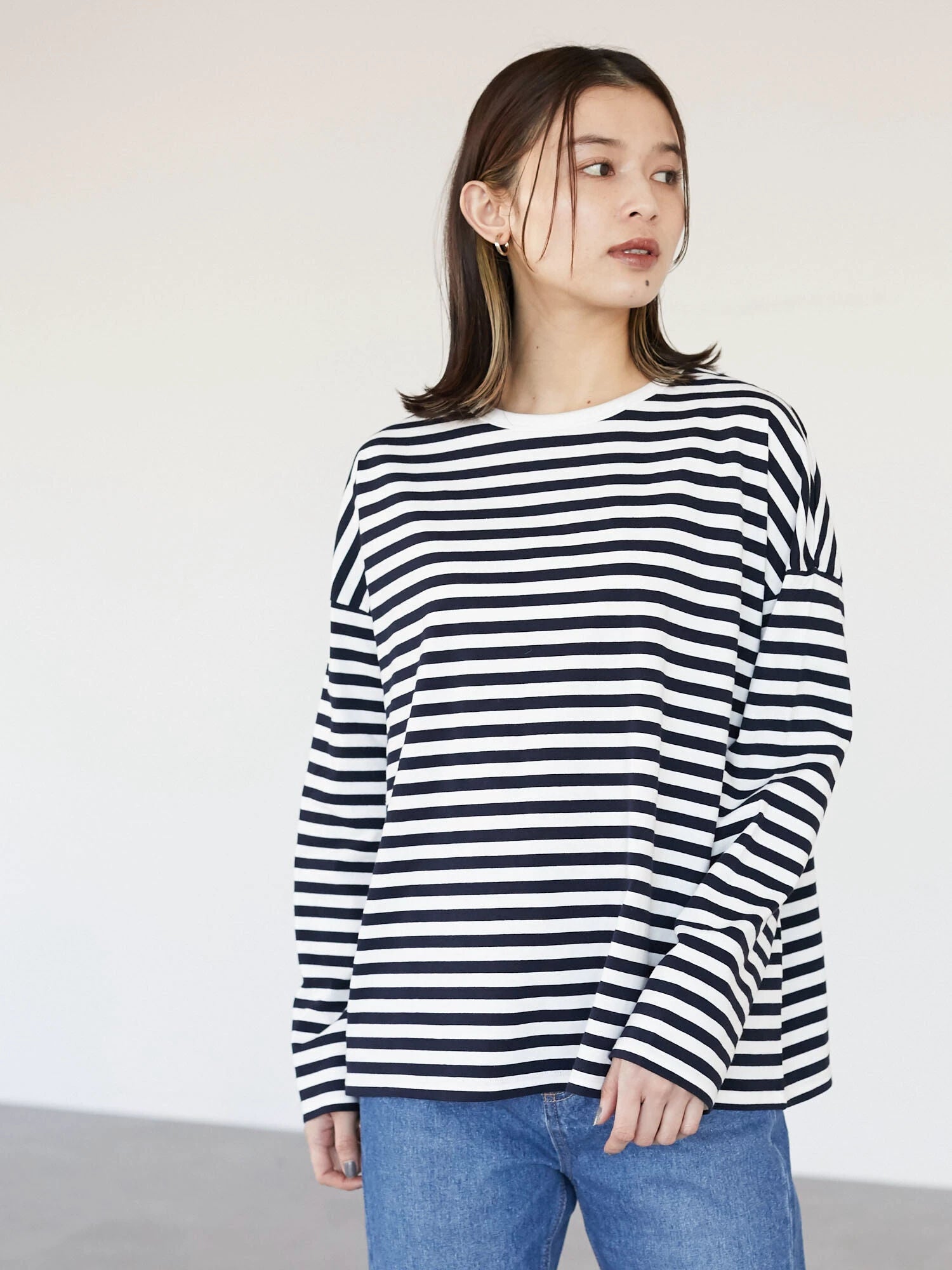 Neva Crew Neck Border T-shirt