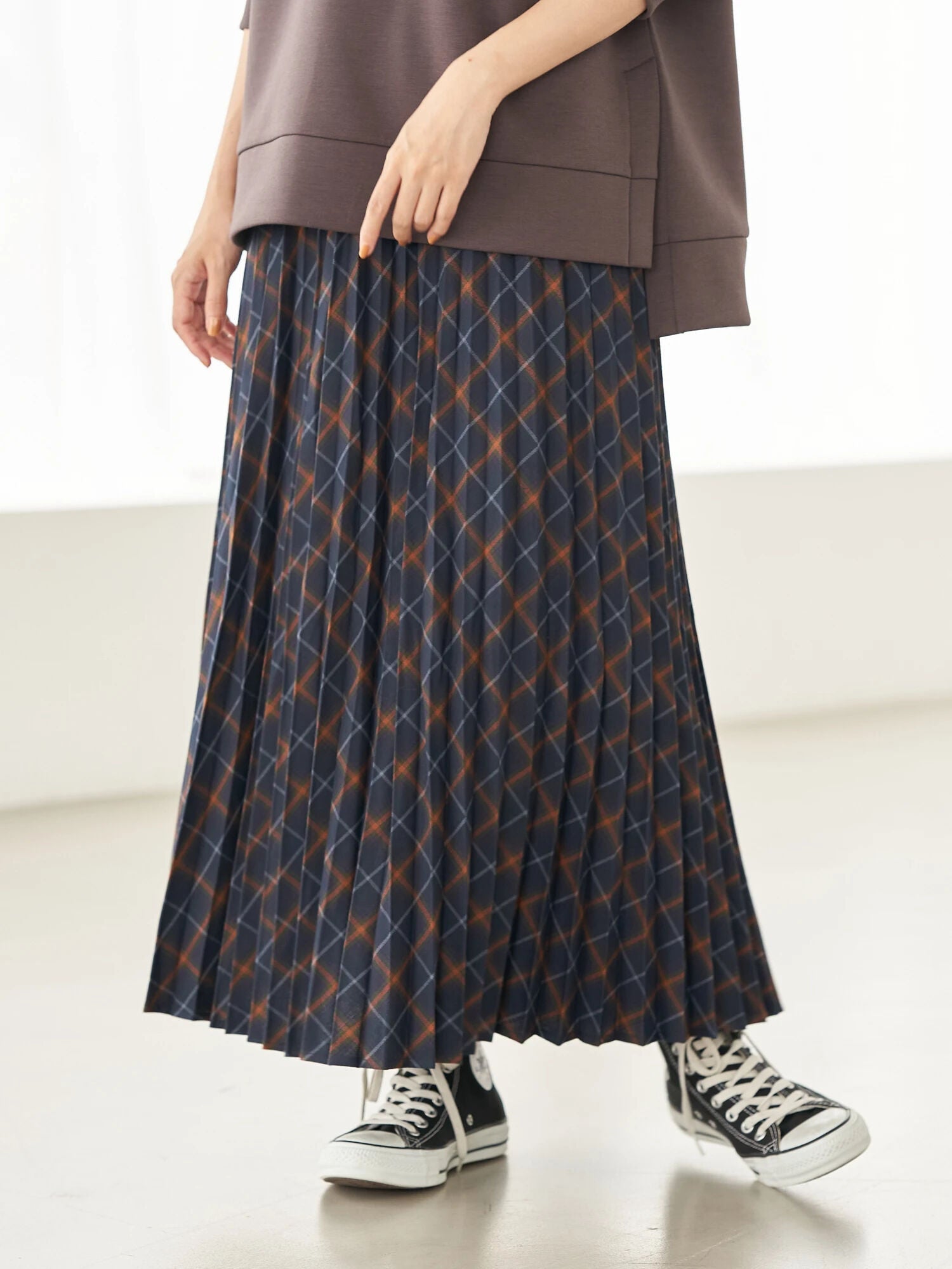 Sara Check Pleated Skirt