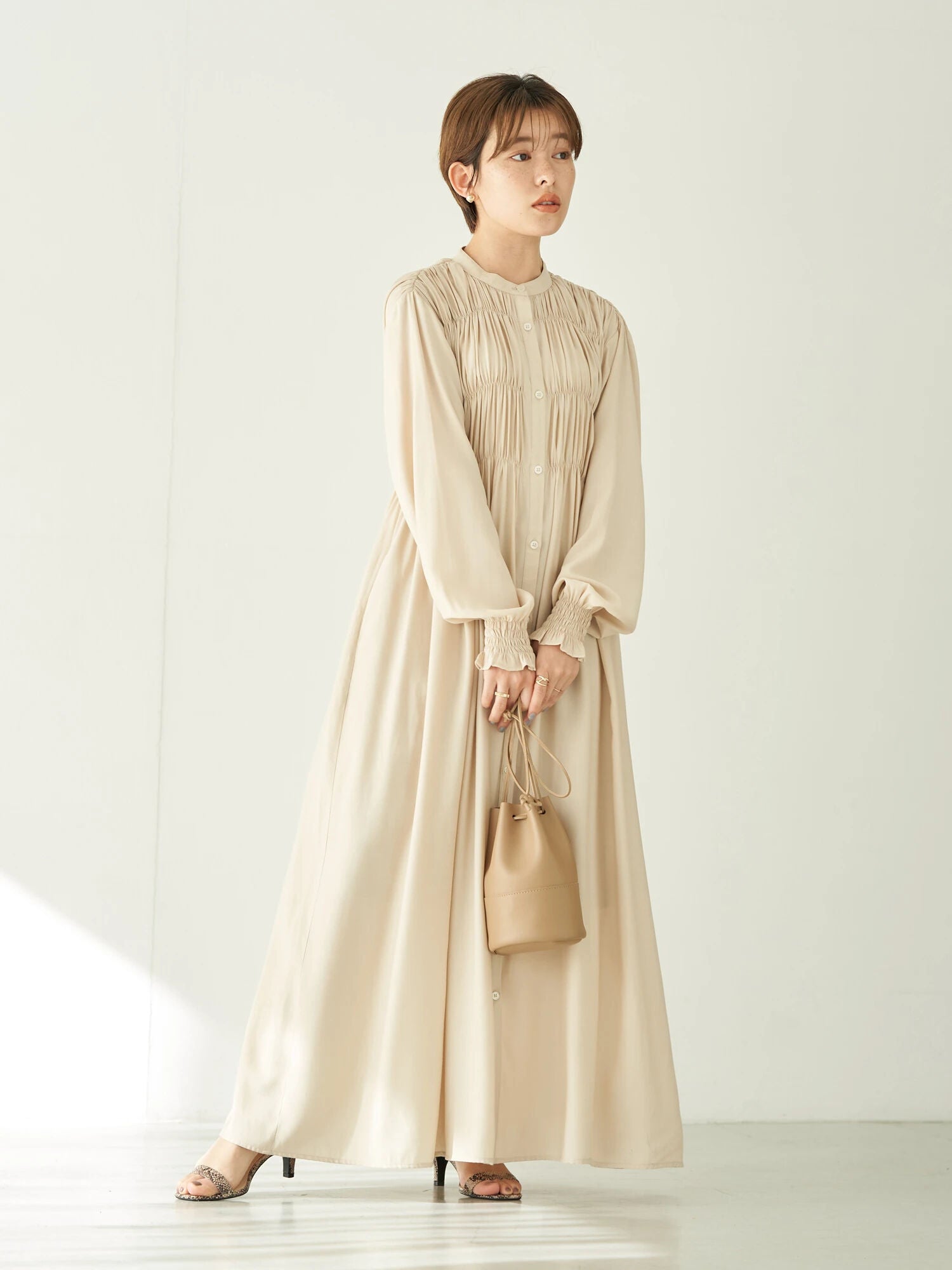 Kiru Plain Shirring Gather Dress