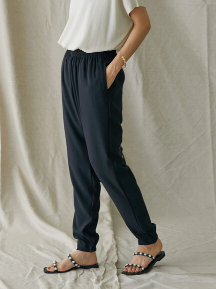 Celana Santai Lyon Easy Tapered Pants