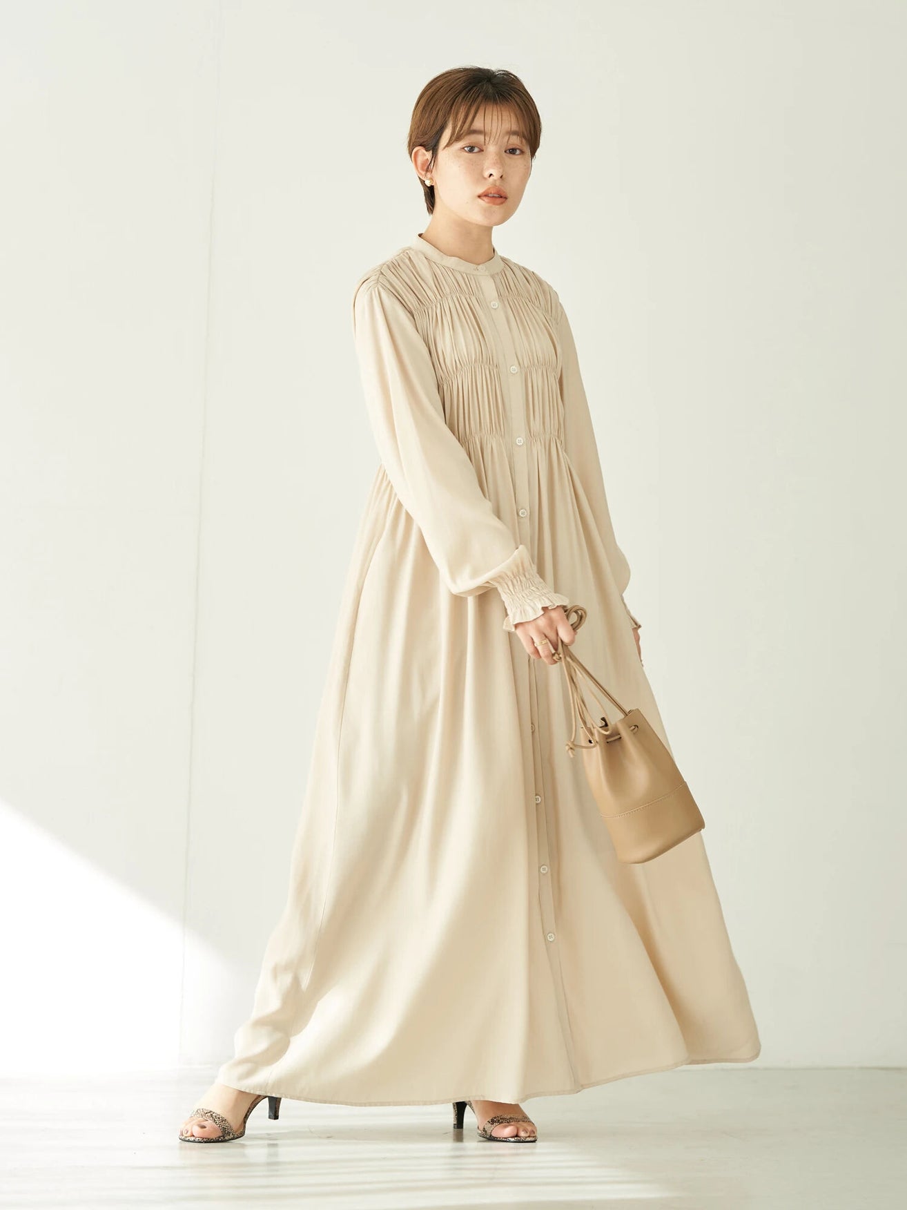 Kiru Plain Shirring Gather Dress