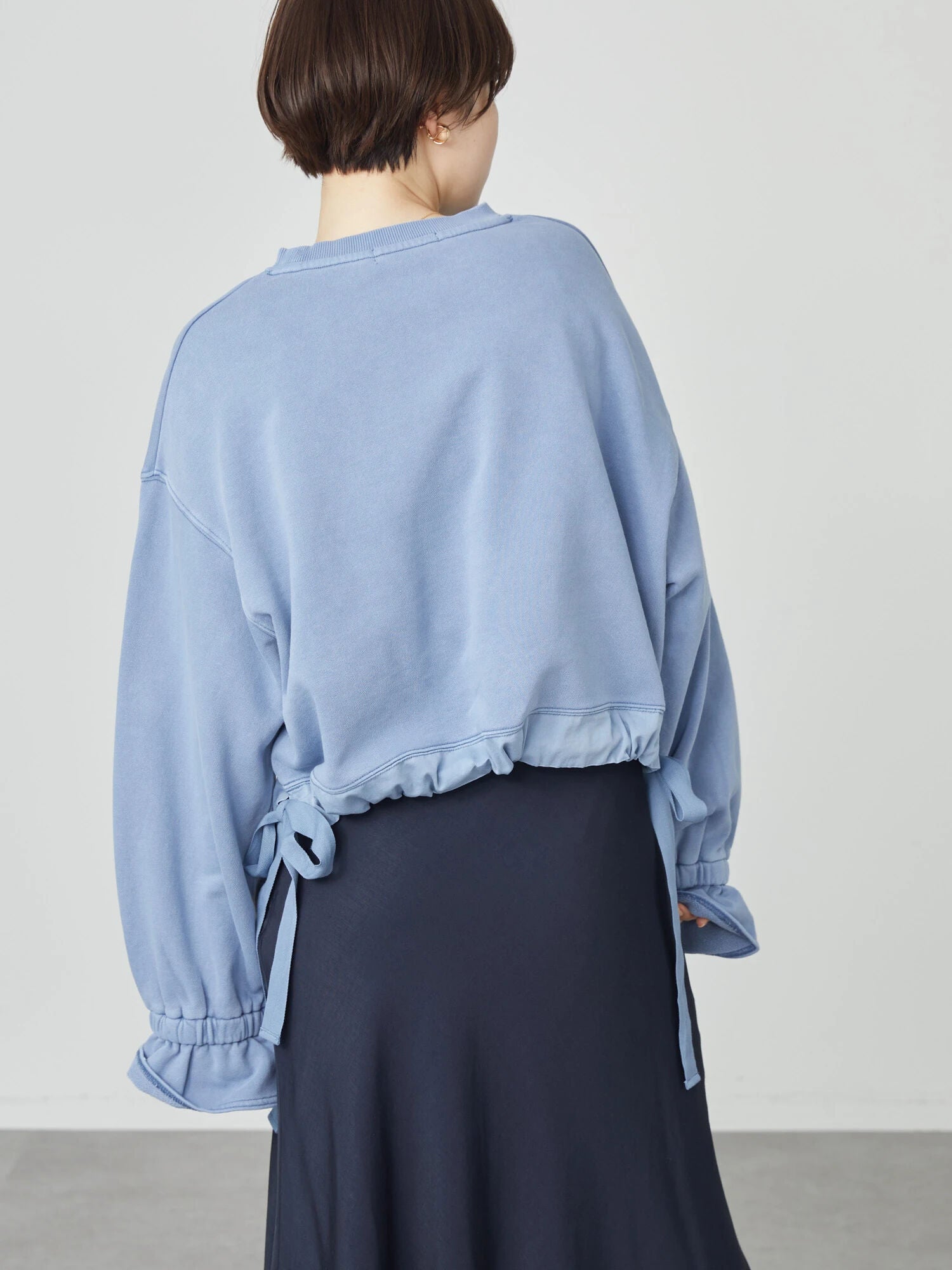 Edeva Side Ribbon Sweatshirt