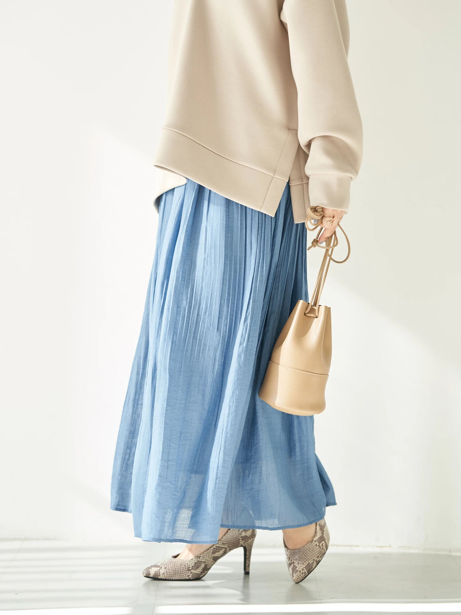 Shinju Erasing Pleated Skirt