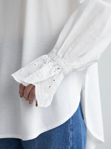 Shina Sleeve Lace Pullover