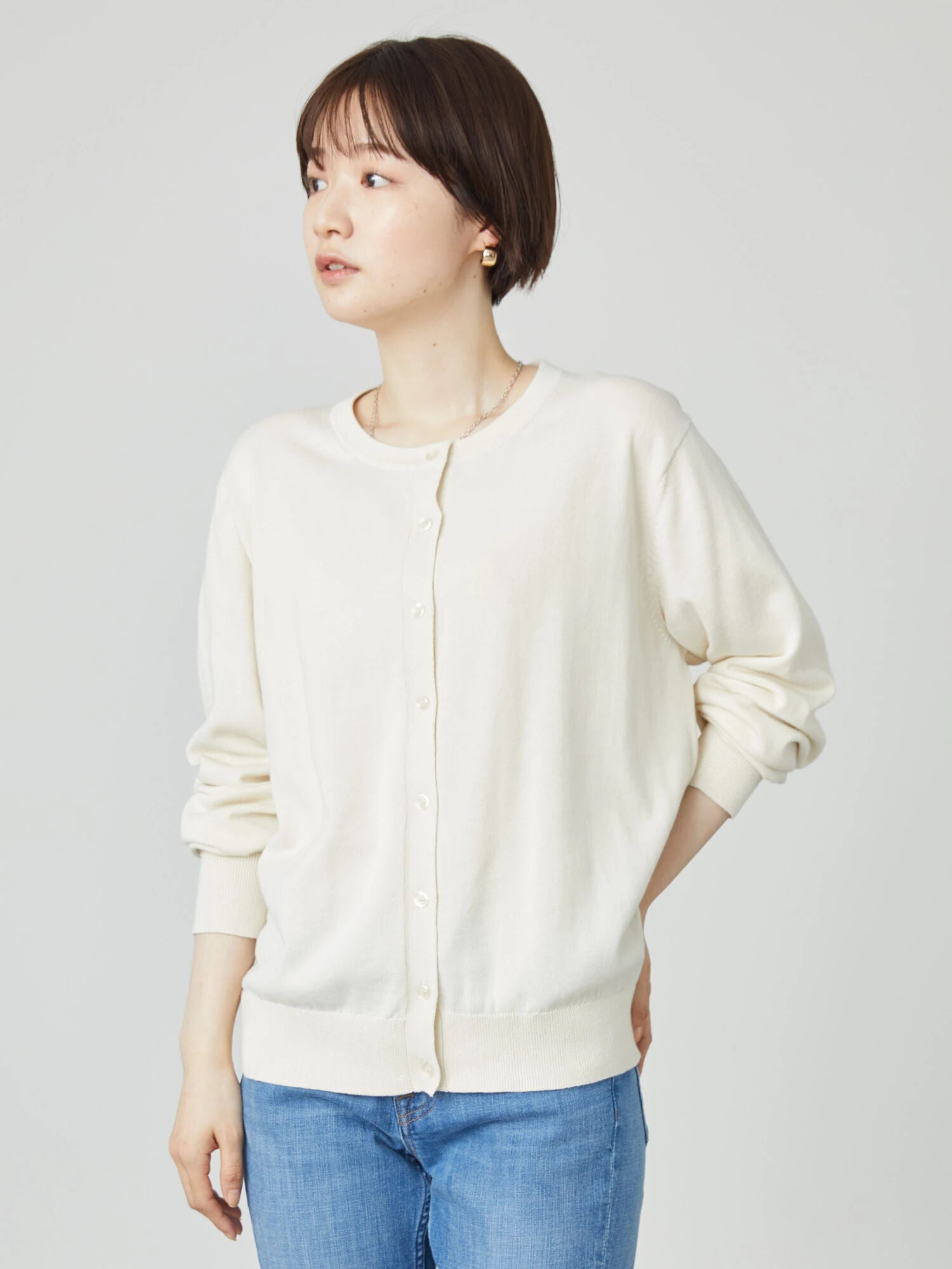 Tevy Crew Neck Knit Cardigan