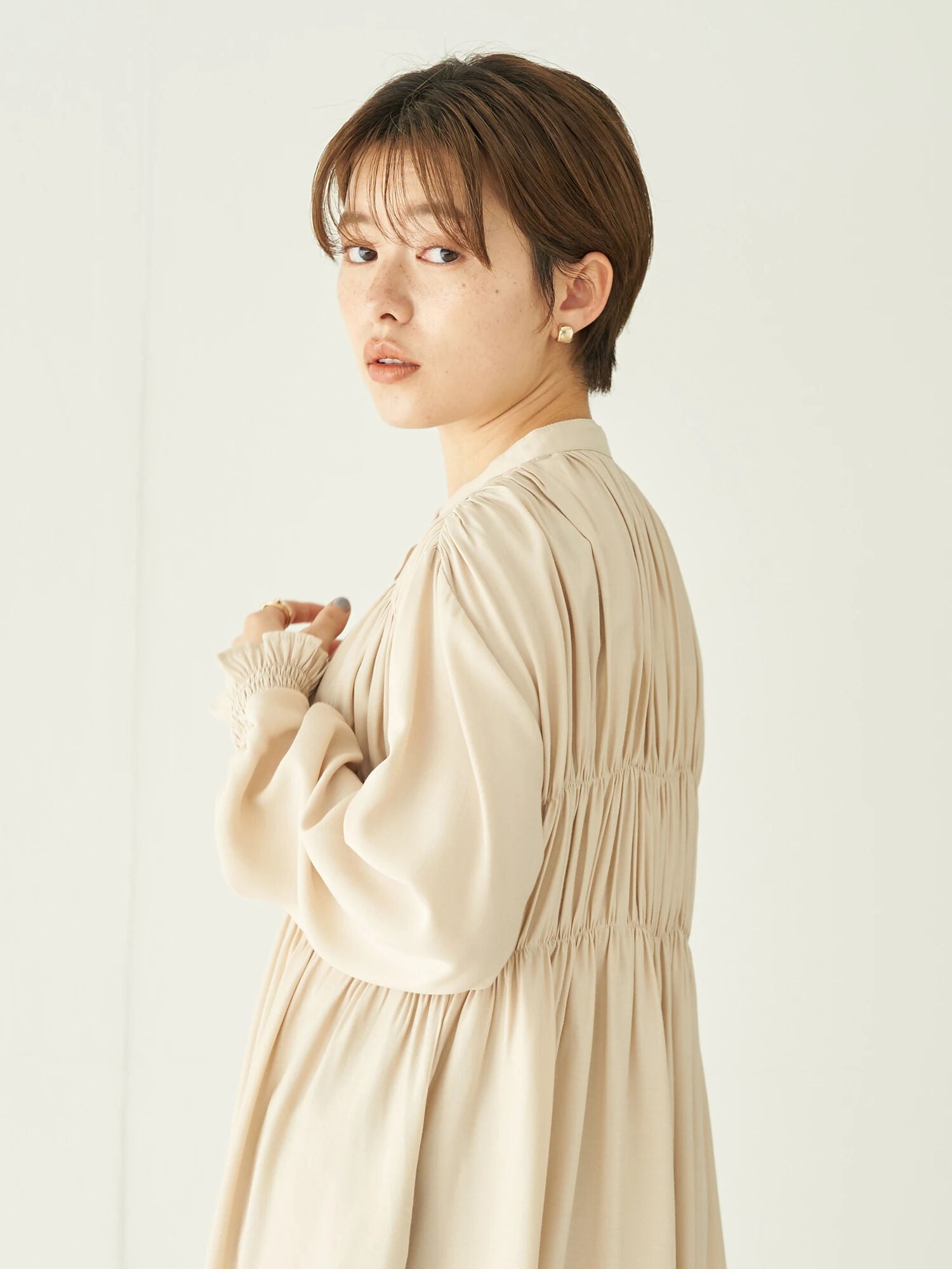 Kiru Plain Shirring Gather Dress