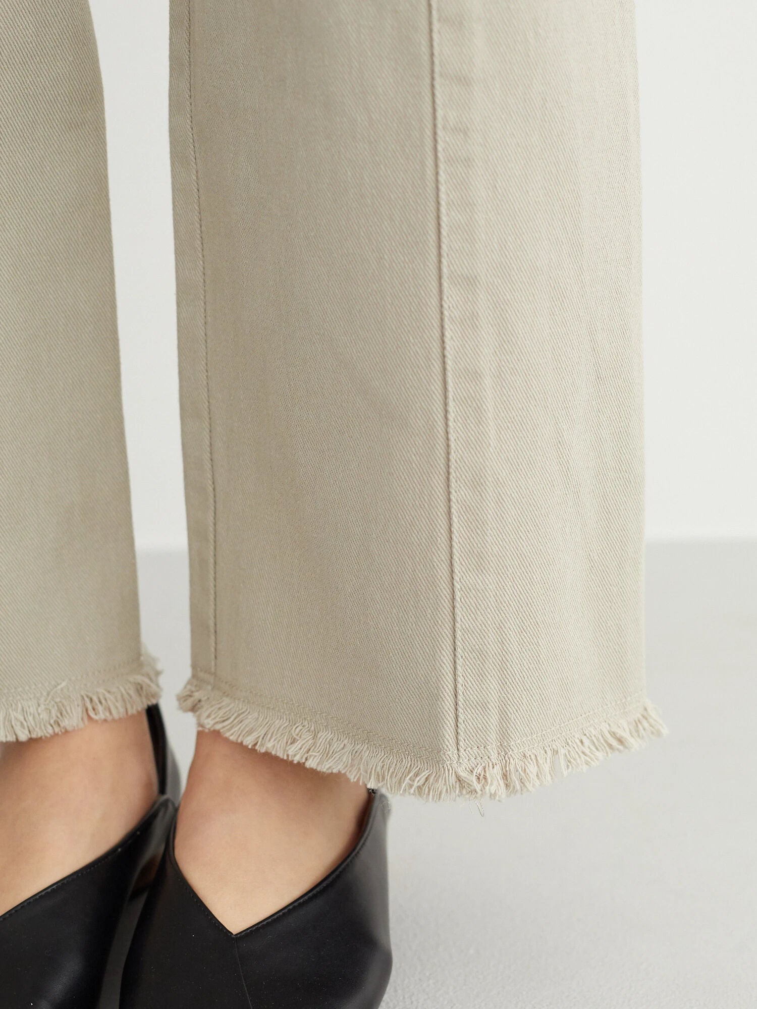 Asahi Frayed Hem Pants