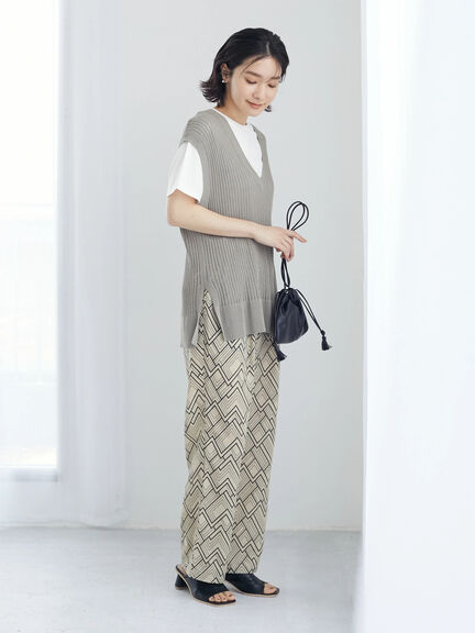 Canon Pattern Knit Vest