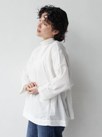 Momiro Sleeve Lace High Neck