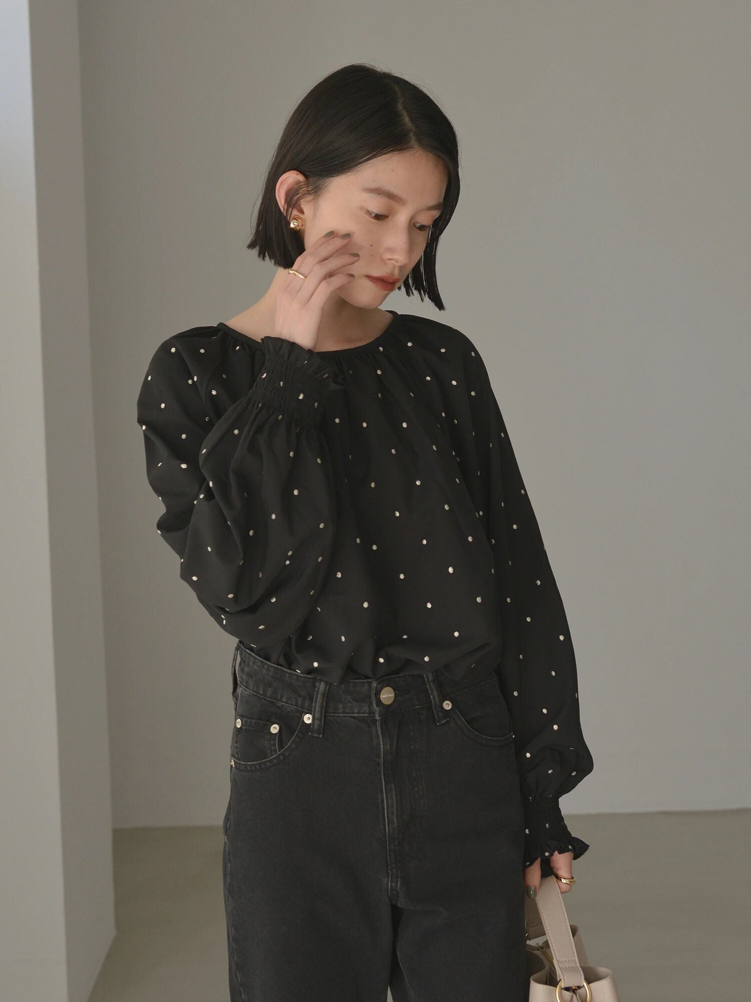 Alma Embroidery Raglan Blouse