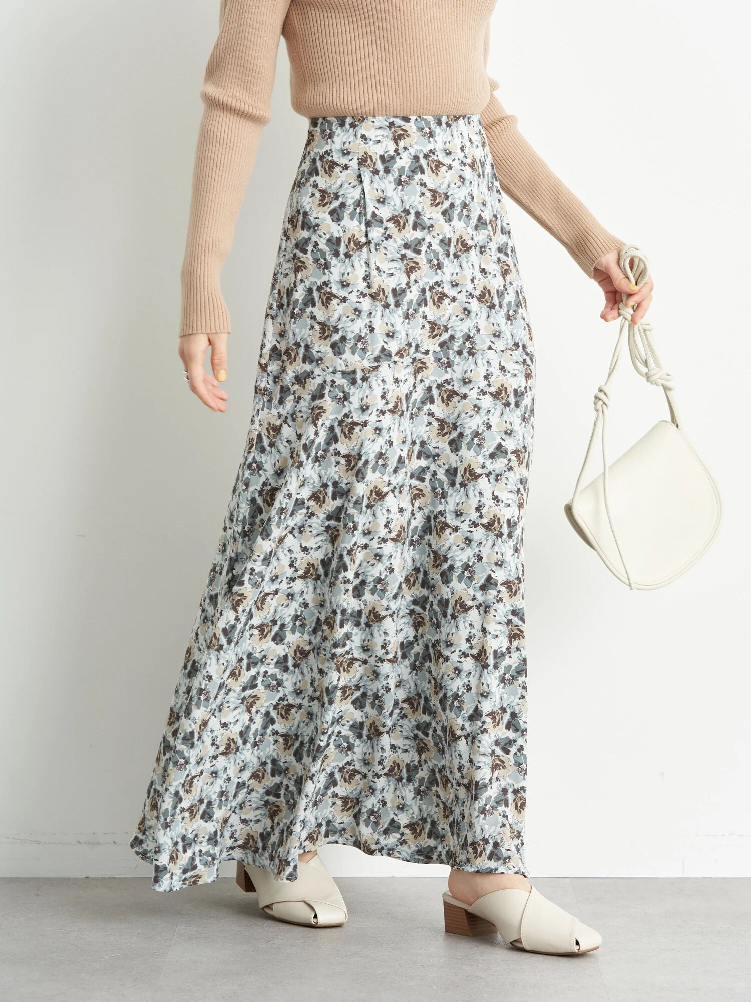 Cathy Flower Switching Flared Skirt