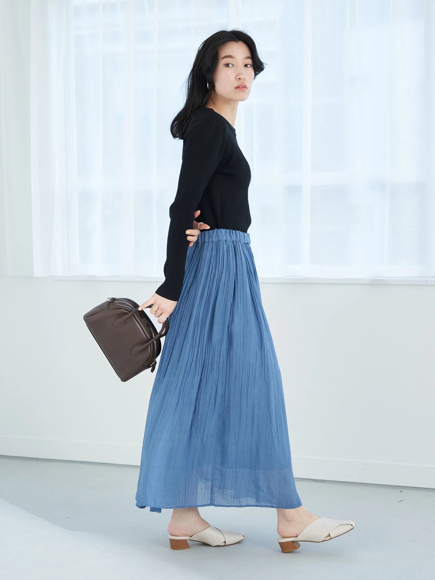 Shinju Erasing Pleated Skirt