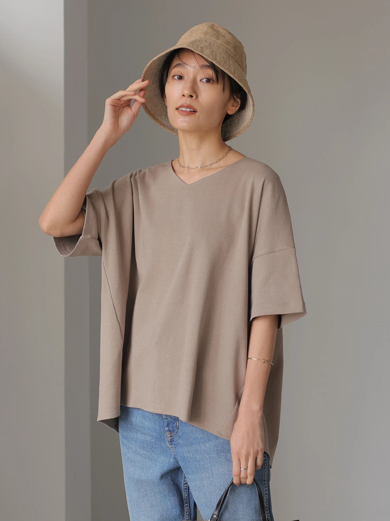 Lilia V Neck Short Sleeves Blouse