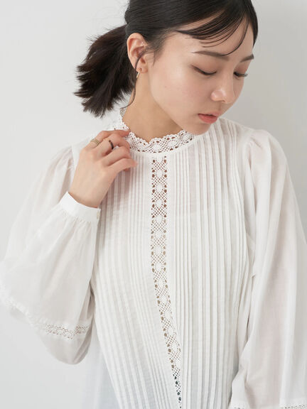 Mamira Lace Blouse