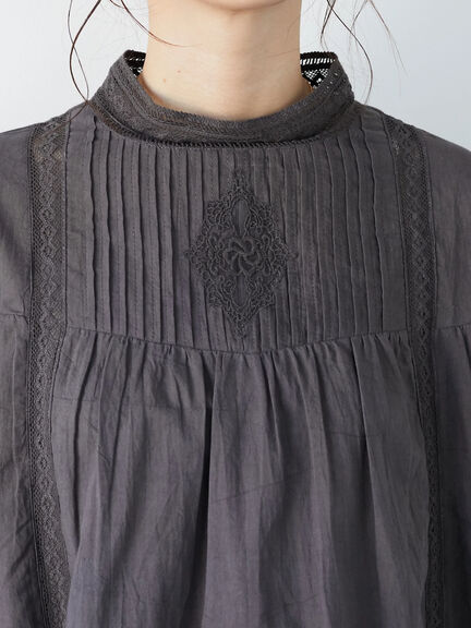 Momiro Sleeve Lace High Neck