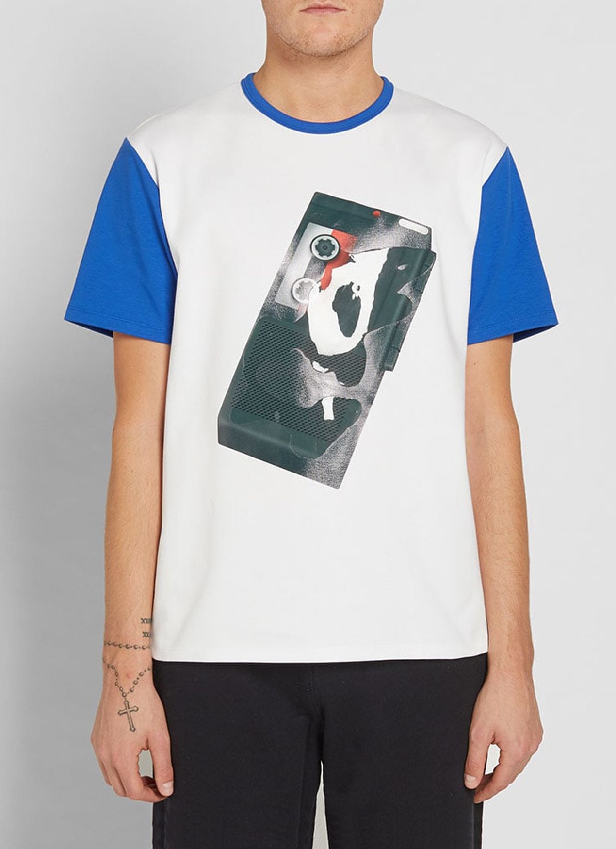 Contrast Collar with Radio Print T-Shirt