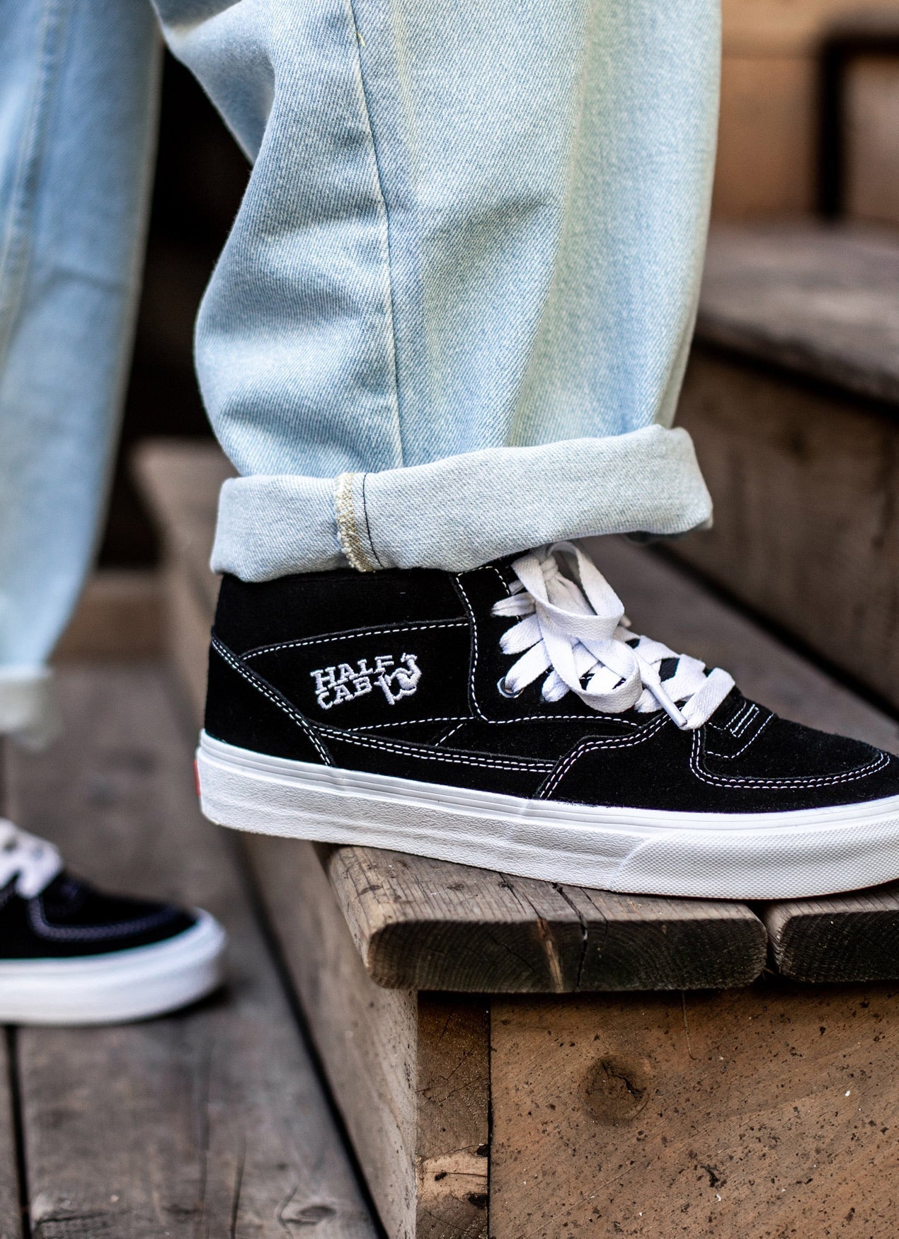 U Half Cab - Black