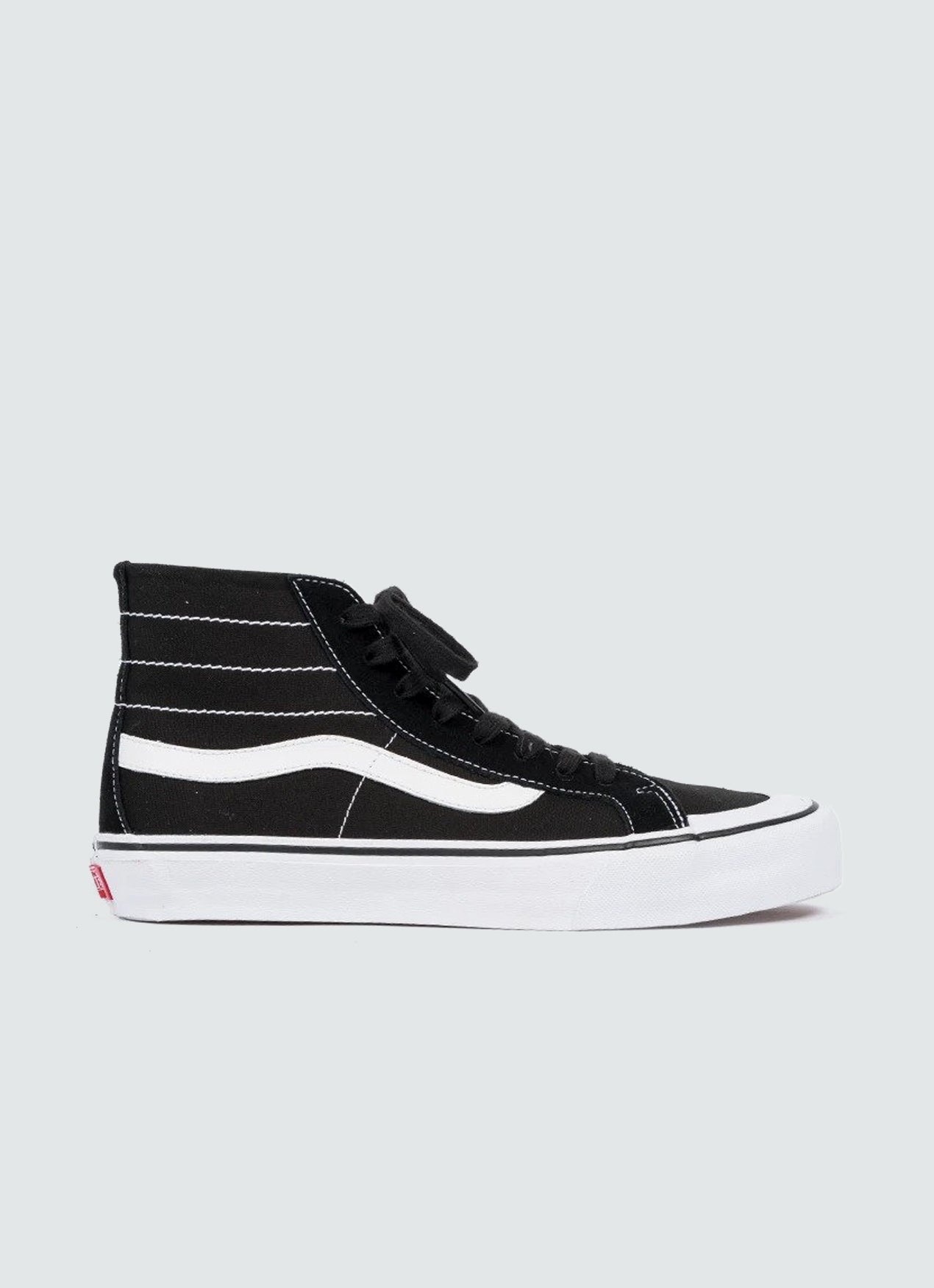 SK8-Hi 138 Decon SF - black