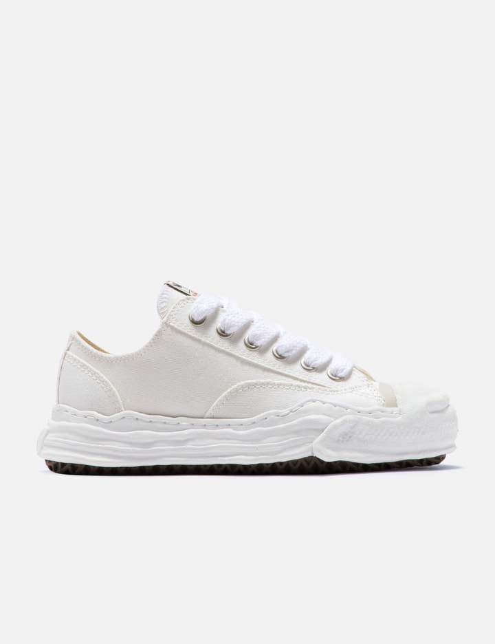 Hank Low Top Sneakers