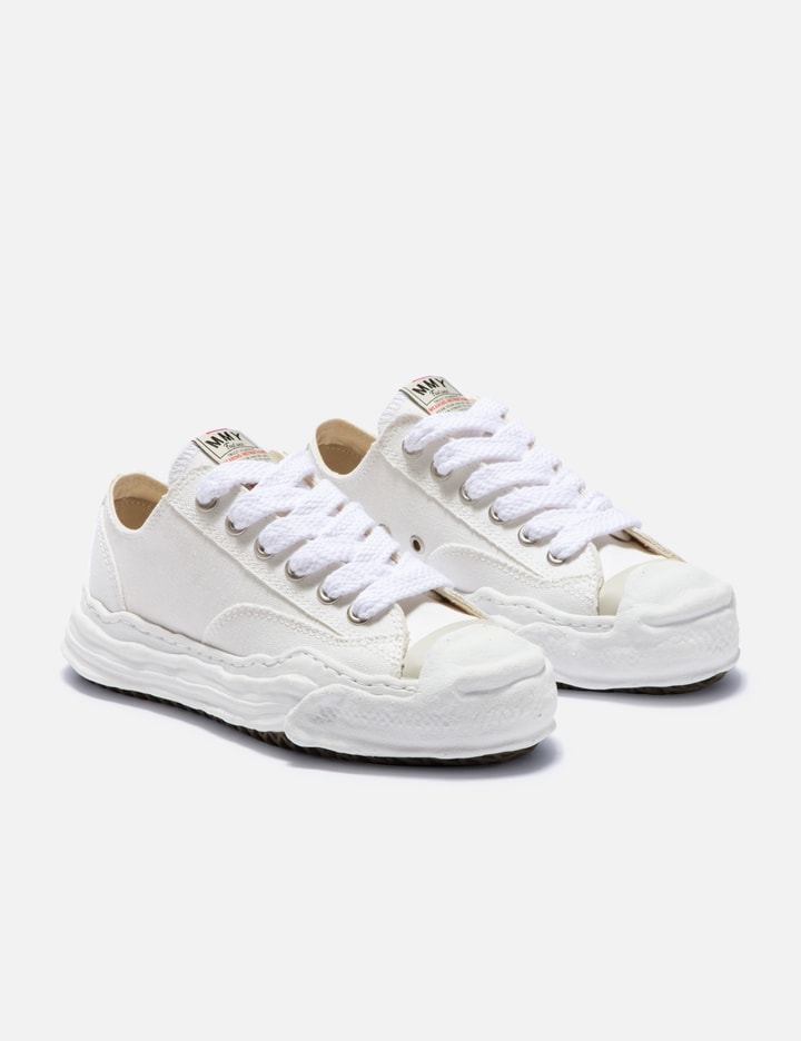 Hank Low Top Sneakers