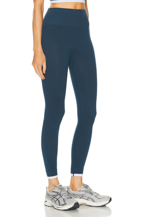 Form Seamless 25in Midi Pant