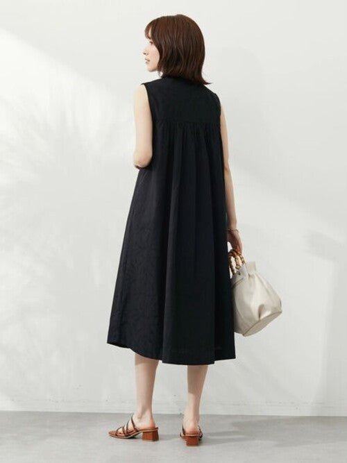 Lady Jacquard Sleeveless Dress